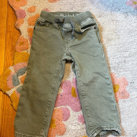 Gap Cargo Jeans, 2T - Picture 1 of 2